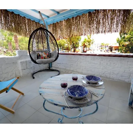 Bozburun Sailor's House דירה *